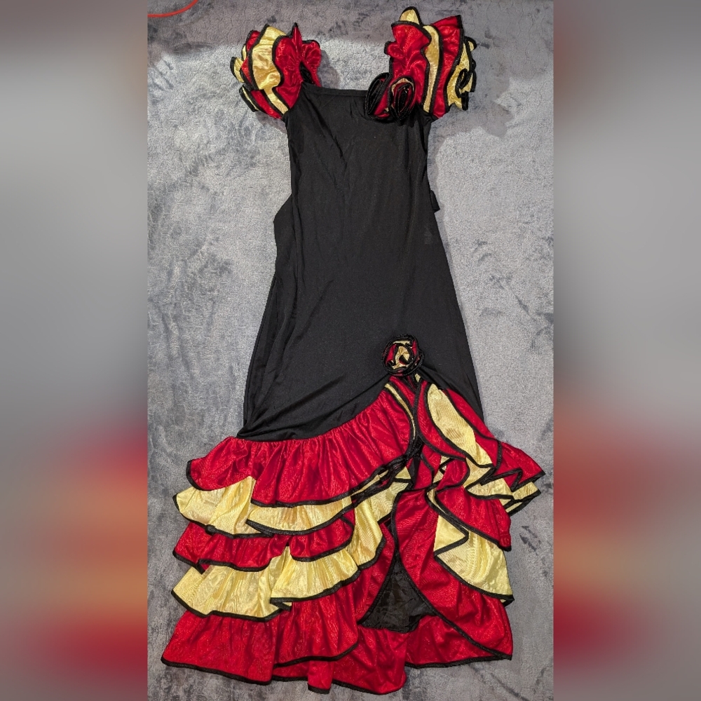 Chic Asymmetrical Black and Red Ruffle Dress